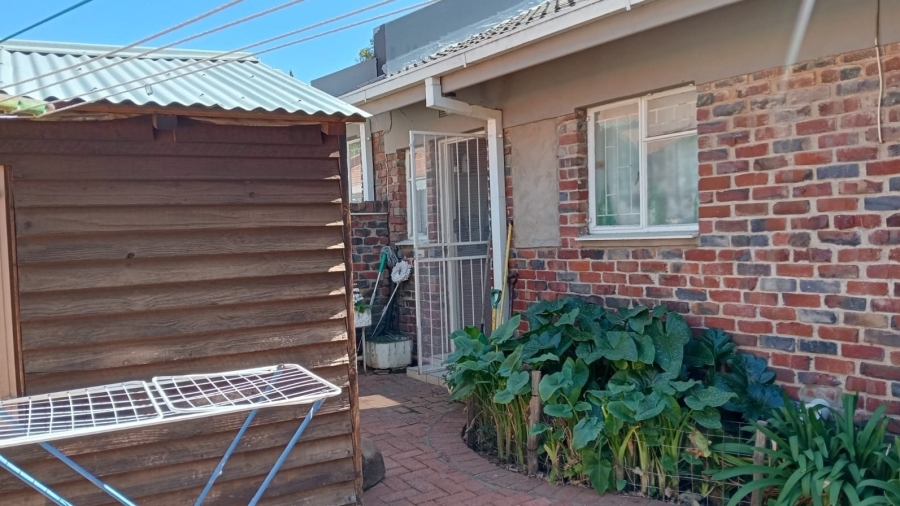 2 Bedroom Property for Sale in Pellissier Free State